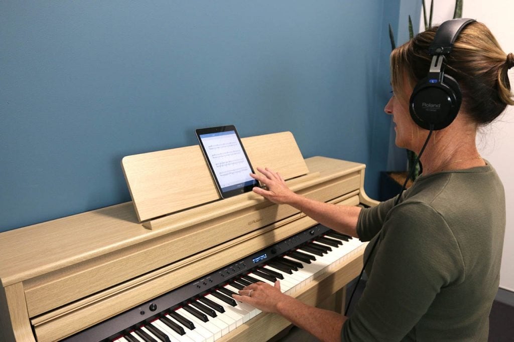 Taking Online Piano Lessons
