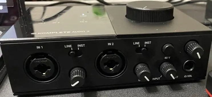 Native Instruments Komplete Audio 2