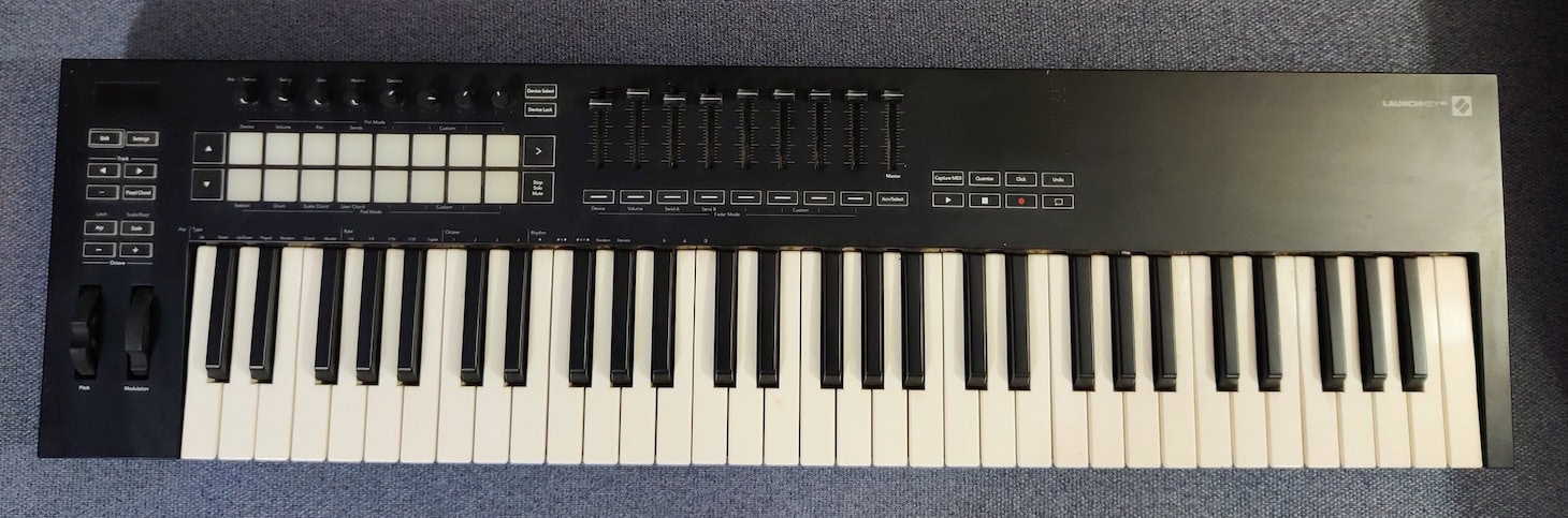 Novation Launchkey 61 MK3